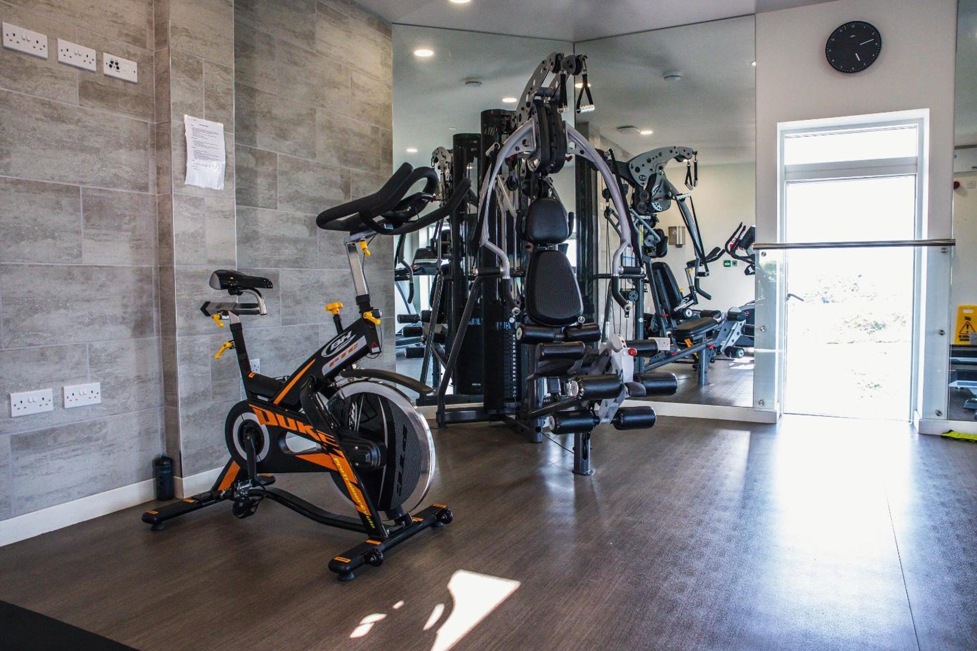 Luxury 1 Bedroom Serviced Apartment With Roof Terrace & Gym Stevenage Esterno foto