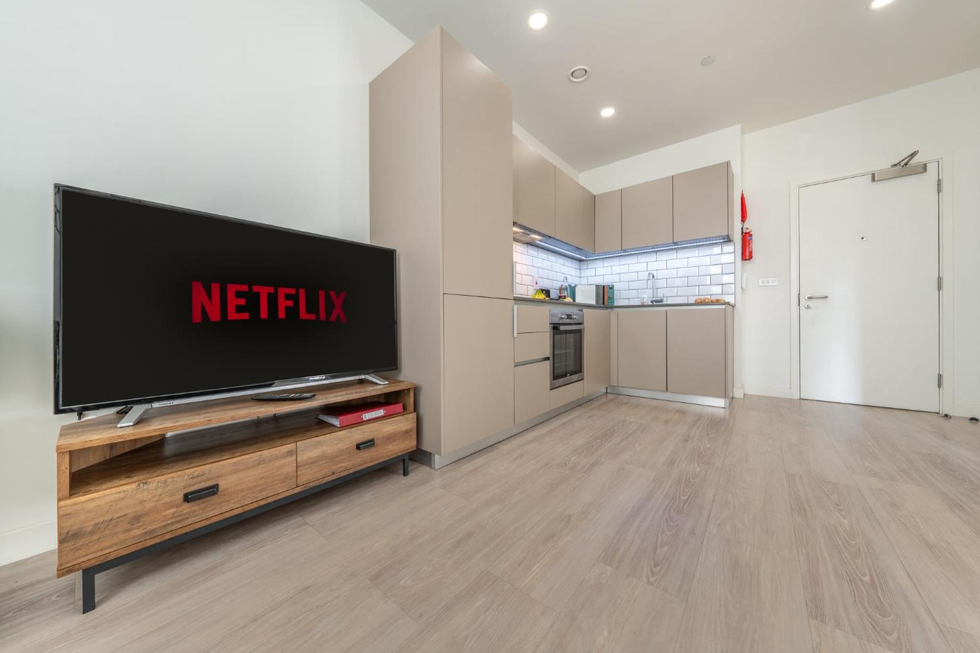 Luxury 1 Bedroom Serviced Apartment With Roof Terrace & Gym Stevenage Esterno foto