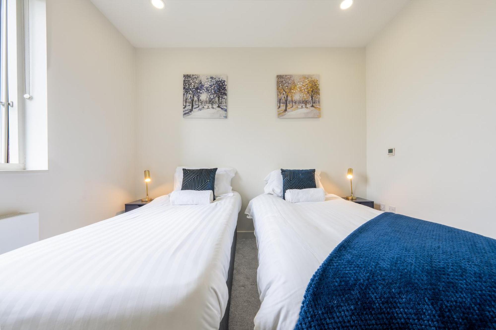 Luxury 1 Bedroom Serviced Apartment With Roof Terrace & Gym Stevenage Esterno foto