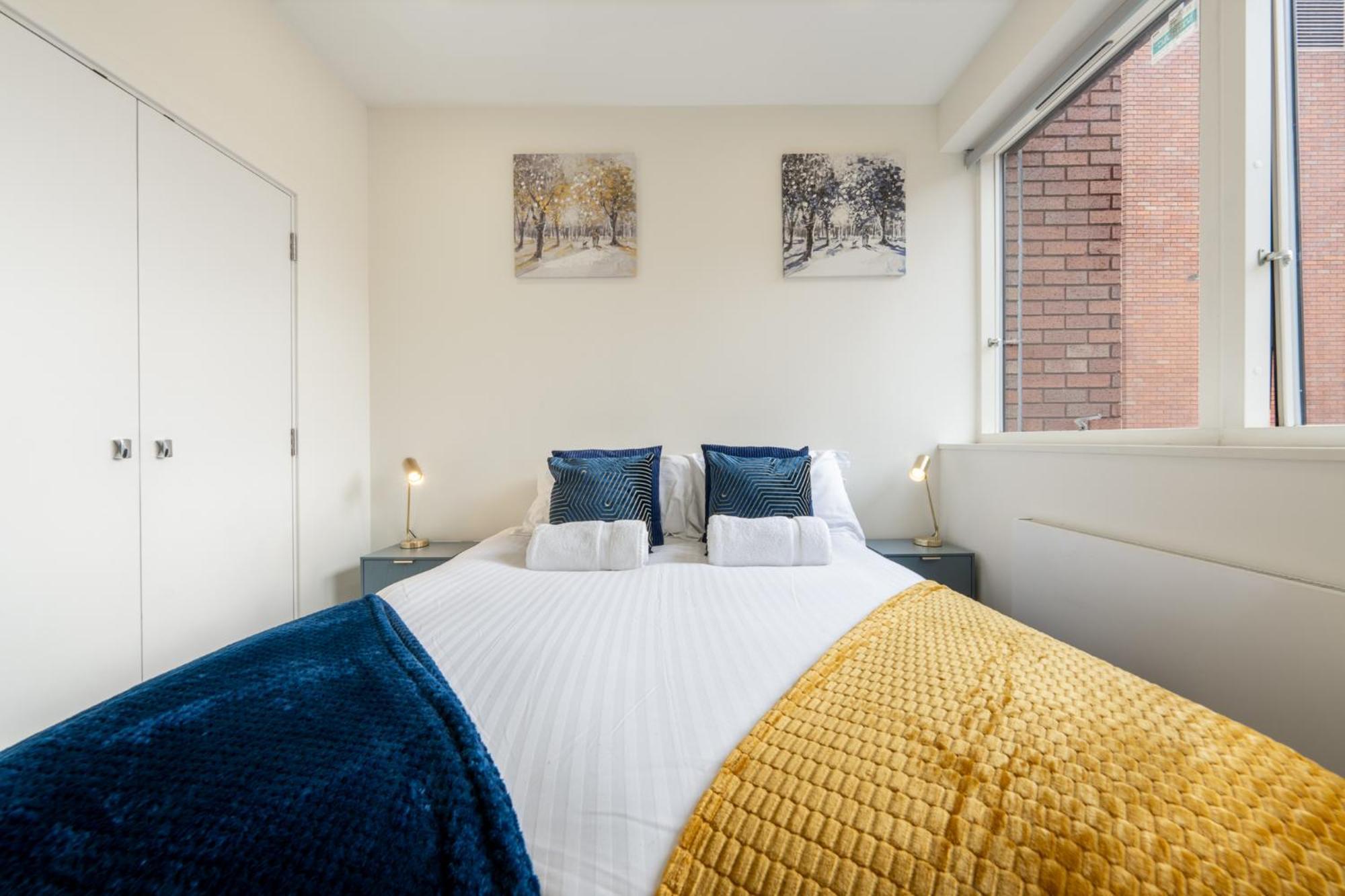 Luxury 1 Bedroom Serviced Apartment With Roof Terrace & Gym Stevenage Esterno foto